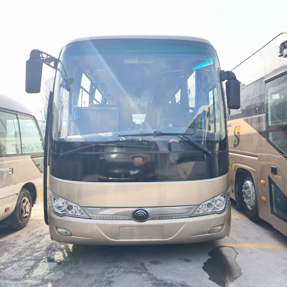 宇通39座二手柴油客车