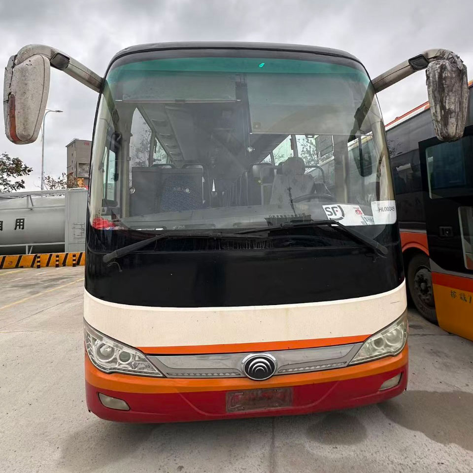 宇通39座柴油二手客车