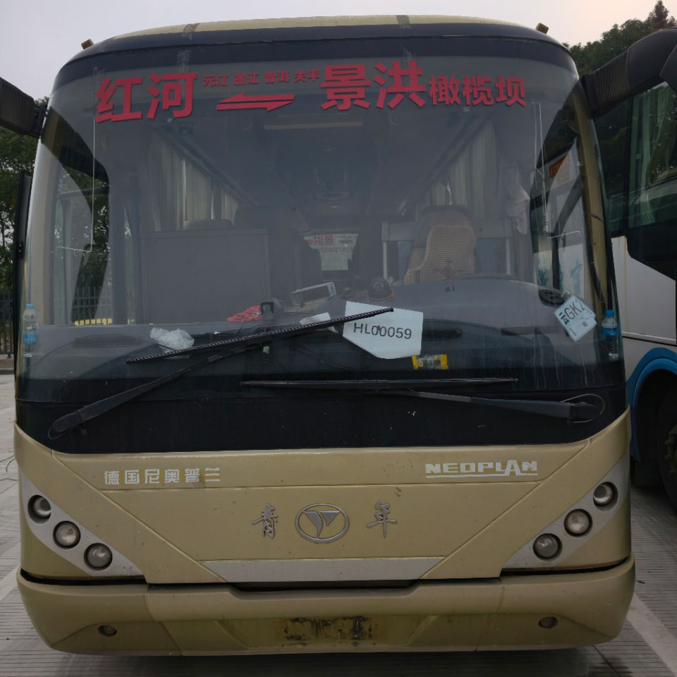 尼奥普兰 37 座柴油二手巴士