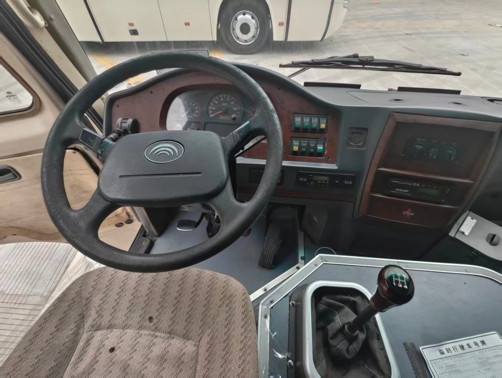 Yutong 6m Used Diesel Bus