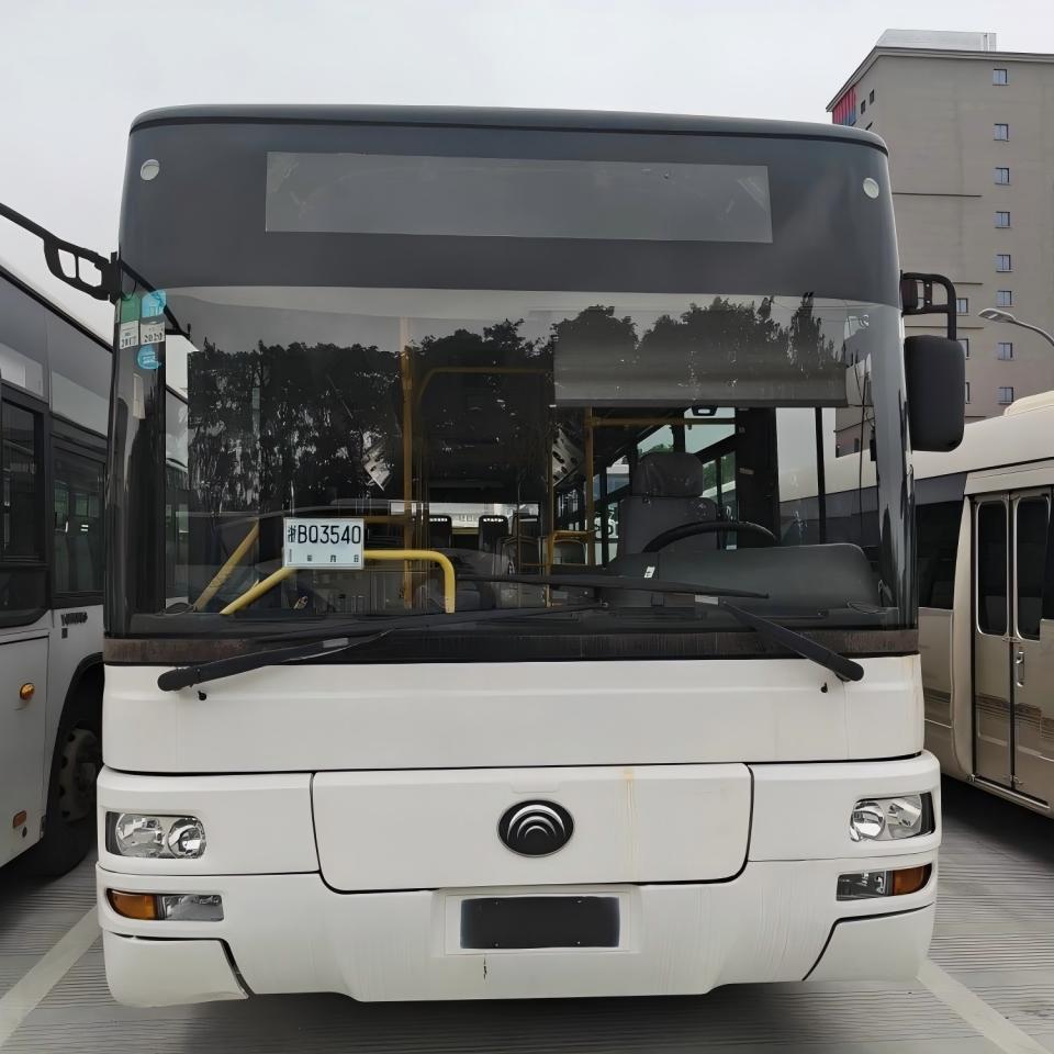 宇通10m二手柴油公交车
